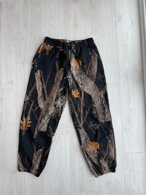 Men's Real Tree Camo “Art & Motion” Joggers